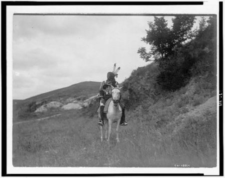 Фото индейца верхом на лошади