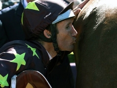 Незаконные ставки в конном спорте: Дэмиена Оливера ожидает наказание