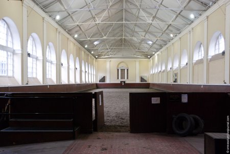 Манеж при Букингемском дворце