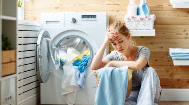 Почему стиральная машина останавливается во время стирки?